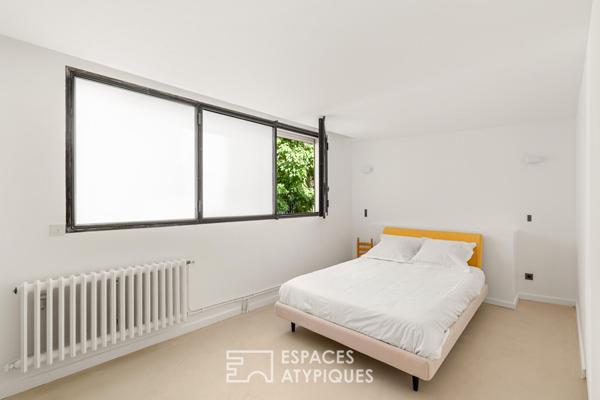 Ancien atelier réhabilité en maison d’architecte avec patio confidentiel