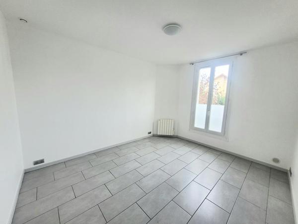 Appartement Deuil La Barre - Studio - 24.31m2 avec local à aménager de 15,50m²