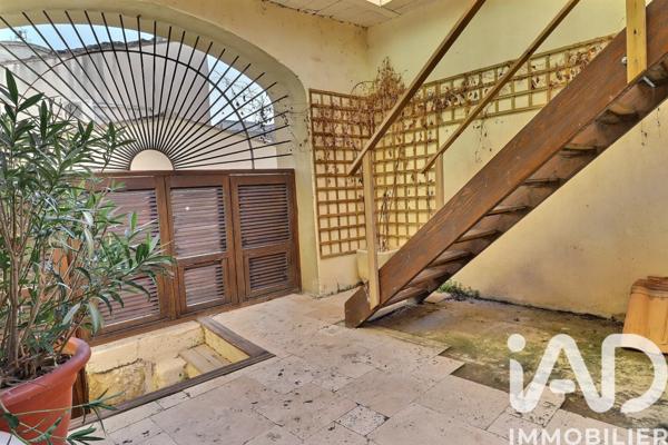 Maison à vendre 8 pièces 252 m² Sorgues