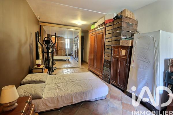 Maison à vendre 8 pièces 252 m² Sorgues