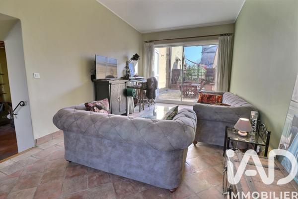 Maison à vendre 8 pièces 252 m² Sorgues