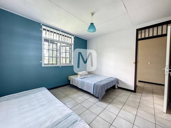 Dpt Guyane (973), à louer CAYENNE maison T3 meublé duplex de 162.88 m² m²
