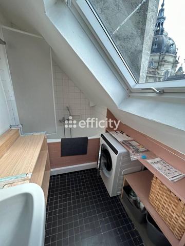 Appartement
         1 pièce
        - 32 m² 313 000 € *