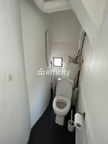 Appartement
         1 pièce
        - 32 m² 313 000 € *