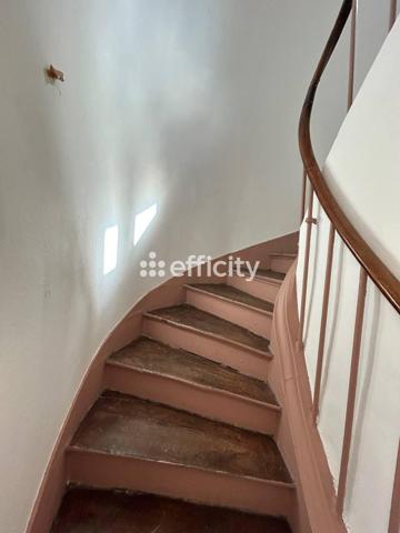 Appartement
         1 pièce
        - 32 m² 313 000 € *