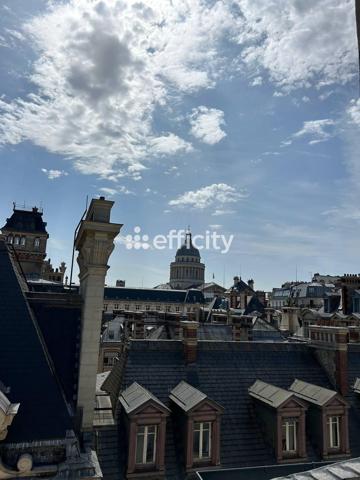 Appartement
         1 pièce
        - 32 m² 313 000 € *