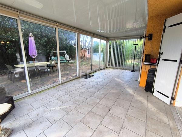 Maison individuelle au calme et beau jardin arboré