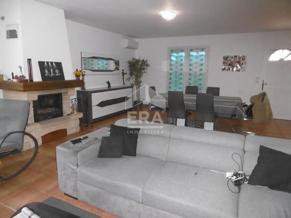 Villa proche commodités 96 m² sur 578 m²