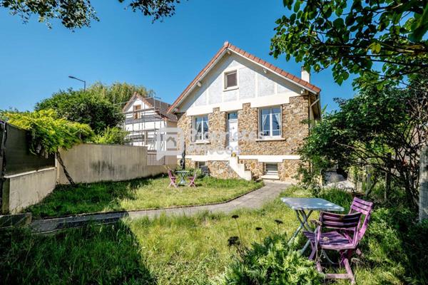 Maison familiale ensoleillée de 126m² habitable (161m² au sol) sur terrain de 294 m² à Cachan