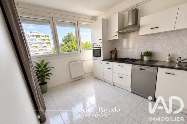 Location appartement 3 pièces 57,43 m² Tarbes