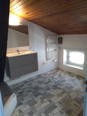 Dpt Landes (40), à vendre AIRE SUR L'ADOUR immeuble de rapport de 8 lots entièrement loués