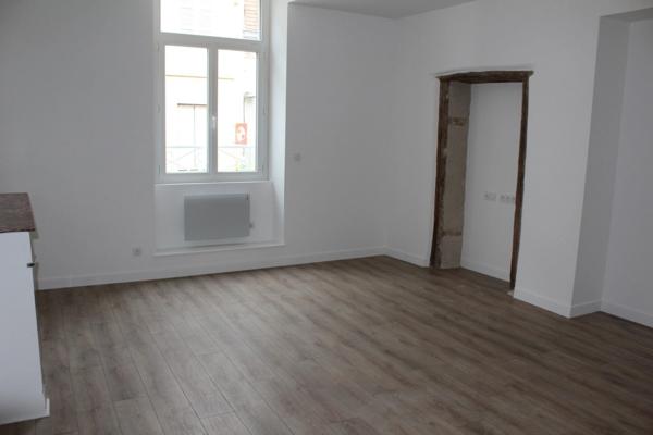 Dpt Landes (40), à vendre AIRE SUR L'ADOUR immeuble de rapport de 8 lots entièrement loués