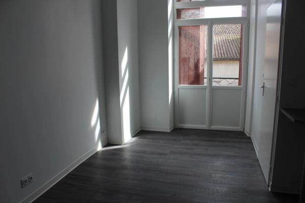 Dpt Landes (40), à vendre AIRE SUR L'ADOUR immeuble de rapport de 8 lots entièrement loués