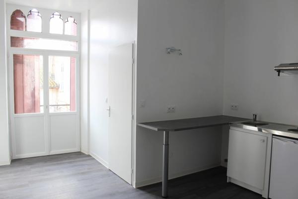 Dpt Landes (40), à vendre AIRE SUR L'ADOUR immeuble de rapport de 8 lots entièrement loués