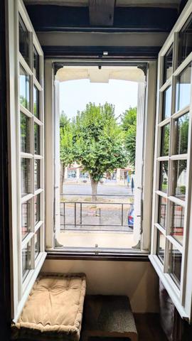 belle boutique sur un emplacement n°1 bis