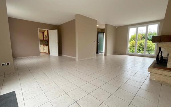 Maison à vendre    5 pièces •  Courcouronnes