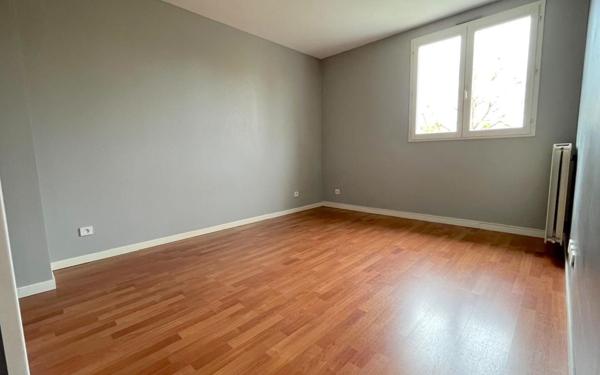 Maison à vendre    5 pièces •  Courcouronnes