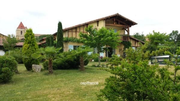 Dpt Landes (40), à vendre GEAUNE maison P6 de 185 m² - Terrain de 1 475,00 m²