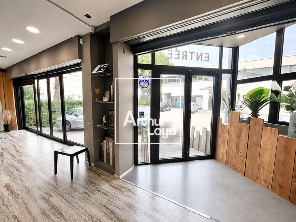 Bureaux à louer à Nîmes dans ZAC Ville Active avec double accès