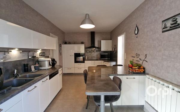 Maison à vendre    5 pièces •  Le Gua