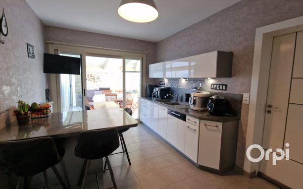 Maison à vendre    5 pièces •  Le Gua