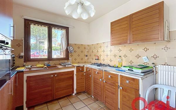 Maison à vendre    6 pièces •  Saint-Estève