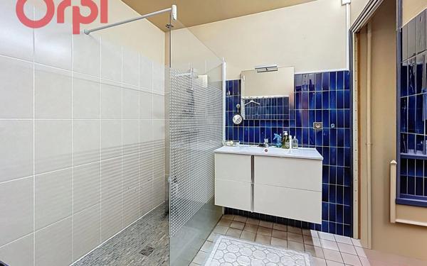 Maison à vendre    6 pièces •  Saint-Estève