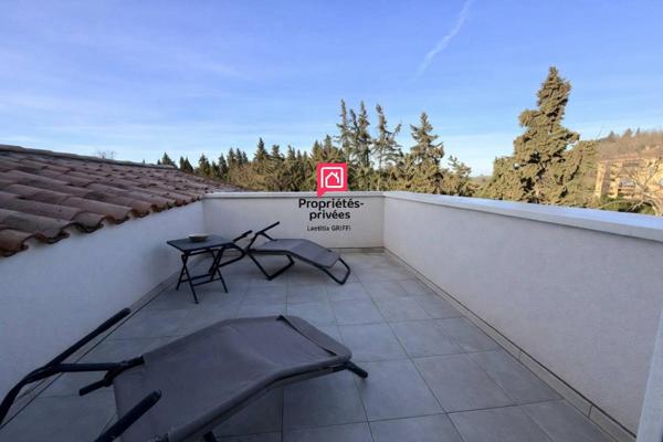 Maison Bagnols Sur Ceze 5 pièce(s) 144 m2