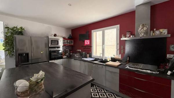 Maison Bagnols Sur Ceze 5 pièce(s) 144 m2