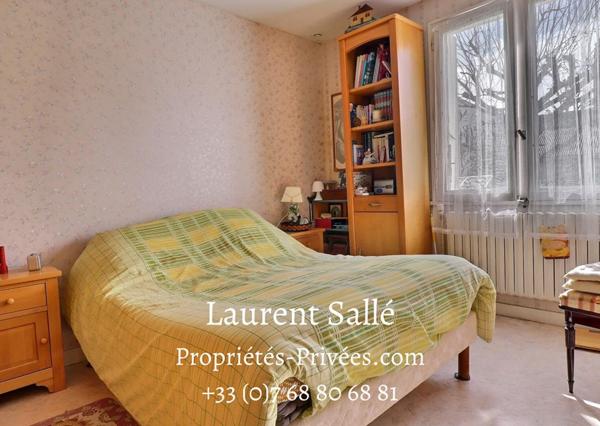 QUESTEMBERT 56230 - MAISON CENTRE VILLE.  6 pièces 108m2