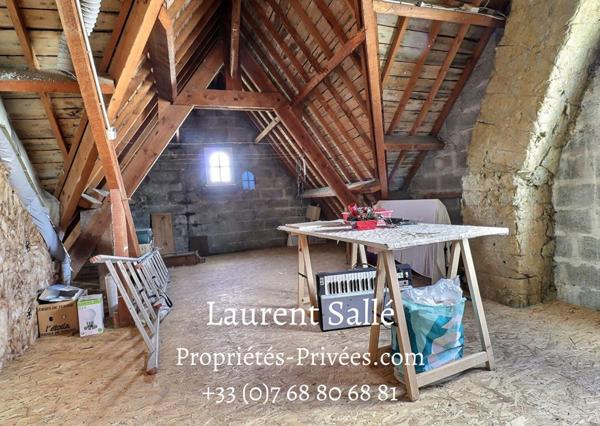 QUESTEMBERT 56230 - MAISON CENTRE VILLE.  6 pièces 108m2