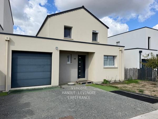MURS ERIGNE MAISON CONTEMPORAINE DE 2019 AVEC VUE IMPRENABLE SUR LA VALLÉE(49)