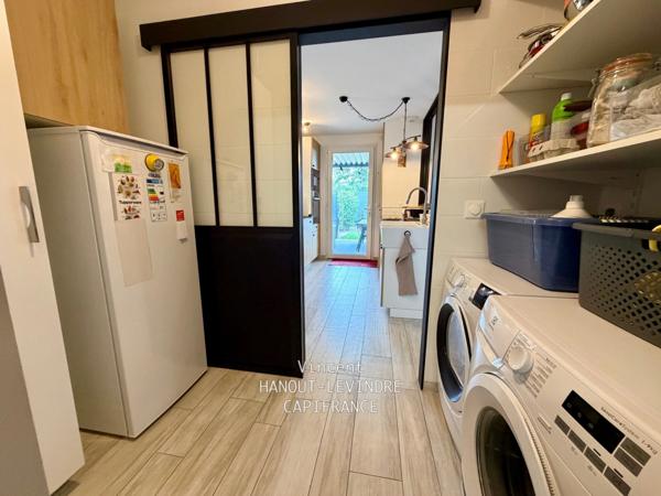 MURS ERIGNE MAISON CONTEMPORAINE DE 2019 AVEC VUE IMPRENABLE SUR LA VALLÉE(49)