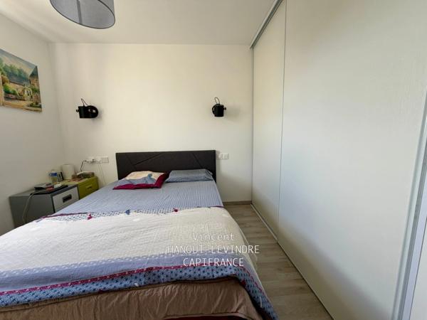 MURS ERIGNE MAISON CONTEMPORAINE DE 2019 AVEC VUE IMPRENABLE SUR LA VALLÉE(49)