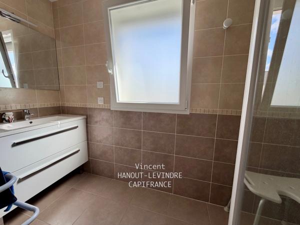 MURS ERIGNE MAISON CONTEMPORAINE DE 2019 AVEC VUE IMPRENABLE SUR LA VALLÉE(49)