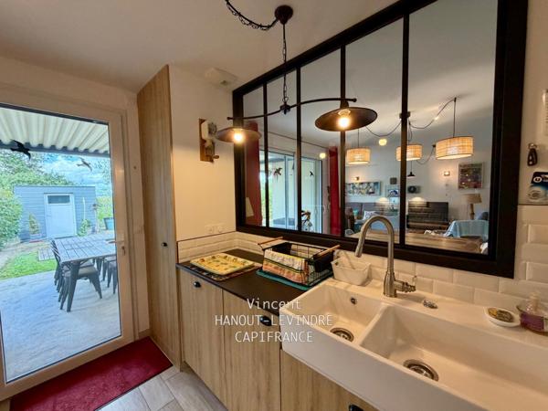 MURS ERIGNE MAISON CONTEMPORAINE DE 2019 AVEC VUE IMPRENABLE SUR LA VALLÉE(49)