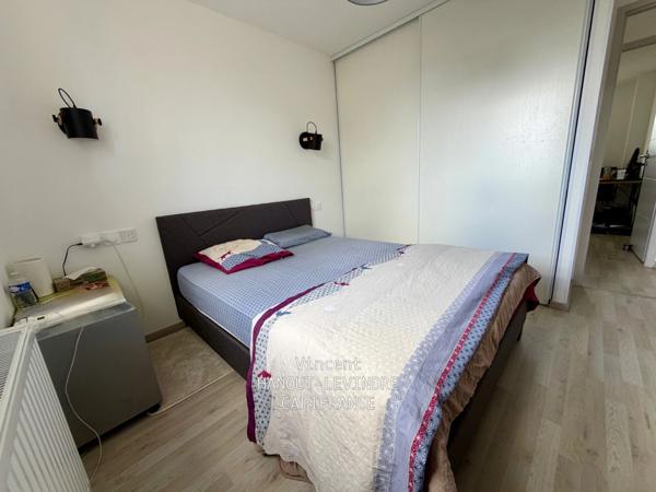 MURS ERIGNE MAISON CONTEMPORAINE DE 2019 AVEC VUE IMPRENABLE SUR LA VALLÉE(49)