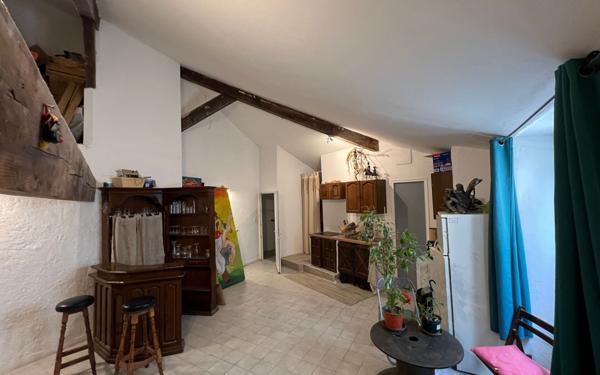 Appartement à vendre    6 pièces • 324 m2 Avignon