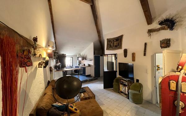 Appartement à vendre    6 pièces • 324 m2 Avignon