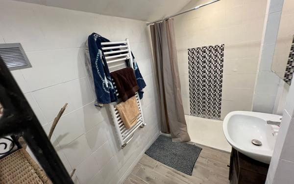 Appartement à vendre    6 pièces • 324 m2 Avignon