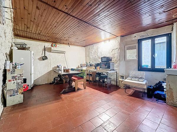 Maison Orange d'environ 107m²