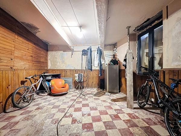 Maison Orange d'environ 107m²