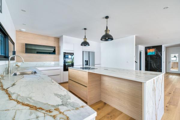 VILLA CONTEMPORAINE DE LUXE PONTAILLAC