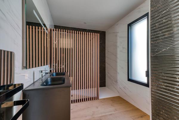 VILLA CONTEMPORAINE DE LUXE PONTAILLAC