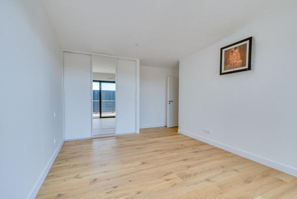 VILLA CONTEMPORAINE DE LUXE PONTAILLAC