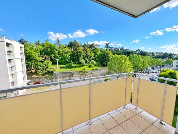 Appartement 4 pièce(s) 2 chambre(s) 79.3 m²
