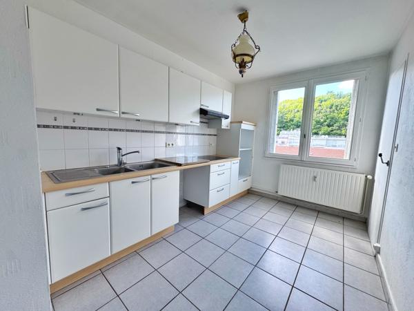 Appartement 4 pièce(s) 2 chambre(s) 79.3 m²