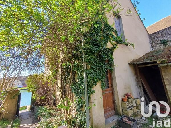 Maison 3 pièces de 55 m² à Montereau-Fault-Yonne (77130)