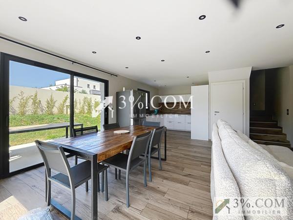 Maison
                                                                                                                                                                                                                                                                                                                        4 pièce(s)                                                                                                                                                                                                          3 chambre(s)                                                                                                                                                                                                          101.69  m²