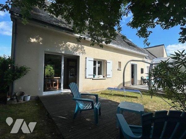 MAISON A VENDRE LES PONTS DE CE
Commerces, services, écoles, transports...
Ravissante maison ...